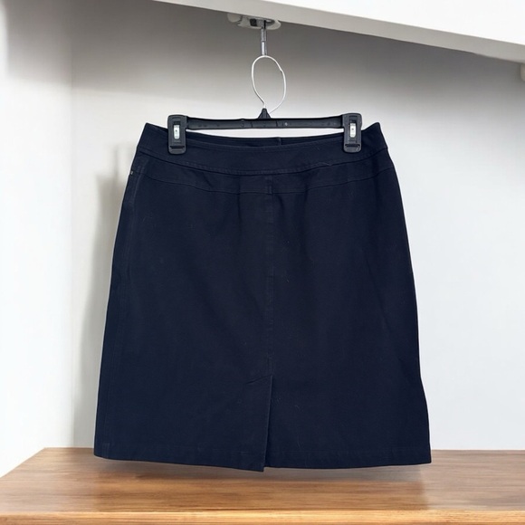 Valerie Stevens Women’s Dark Blue Stretch Skirt Size 8 | Work to Weekend Style - Picture 2 of 3